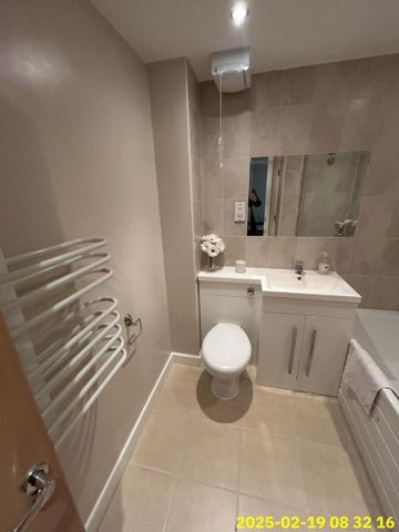 2 bedroom apartment to rent - Photo 4