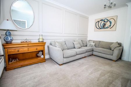 3 bedroom semi-detached house to rent - Photo 2