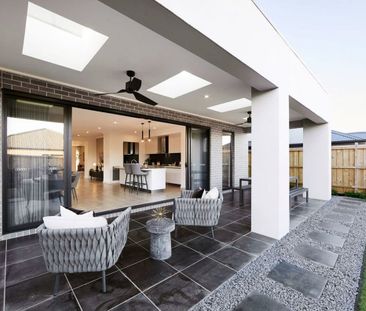 Spacious & Beautiful Family Home in Prime Clyde North Location - Photo 6