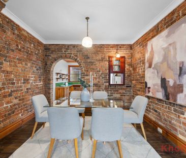 Character-Filled 2 Bedroom Terrace with Attic & Basement - Photo 4