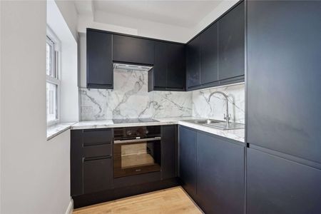 A modern two bedroom apartment located close to Clapham Junction. - Photo 5