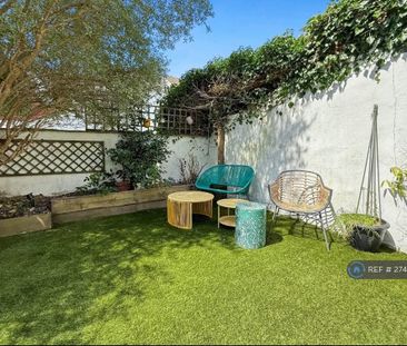 3 bedroom terraced house to rent - Photo 4