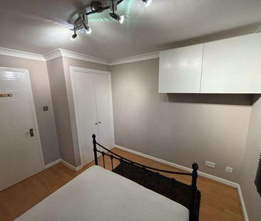 1 bedroom ground floor flat to rent - Photo 2