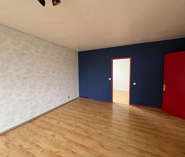 Location Appartement 4 pièces 74m² LILLE 59000 - Photo 2
