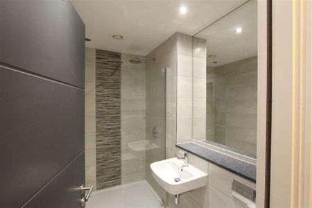 Apt 47 The Gallery, 71 Dublin Road , Belfast, BT2 7HG - Photo 5