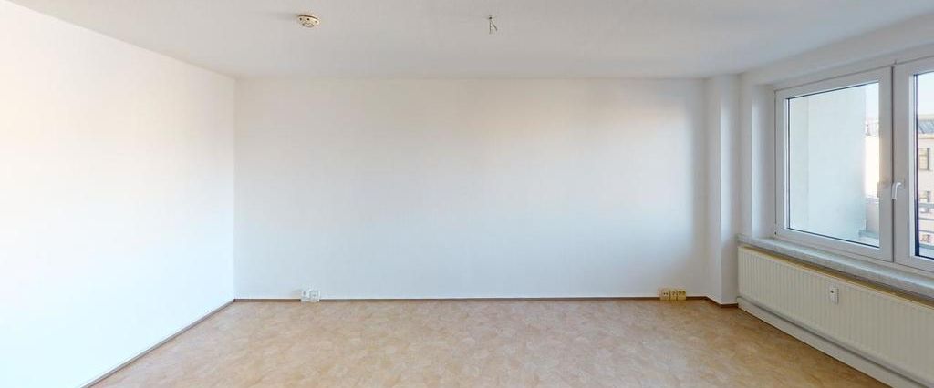 Direkt im Zentrum gelegene 2-Raum-Wohnung mit Balkon - Photo 1