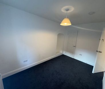 Rear Flat, Woodfield Street, Morriston, SA6 8BW - Photo 2