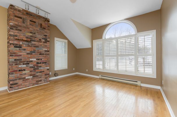 For Lease - 12 Station Street Unit# Upper Unit, Erin, Ontario - Photo 1