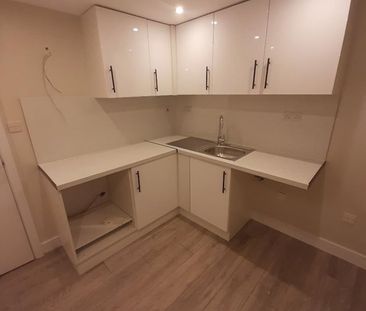 Studio Flat, Minster Rd, NW2 - Photo 5
