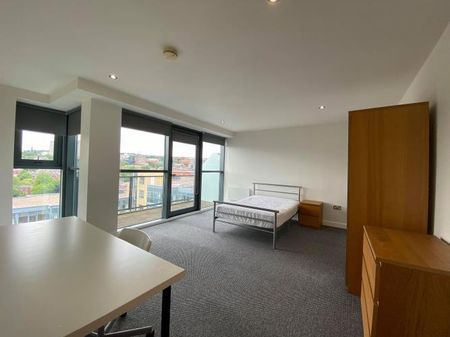 Student Apartment 2 bedroom, City Centre, Sheffield - Photo 3