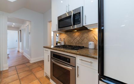 For Lease - 174 Woburn Avenue, Toronto, Ontario - Photo 4