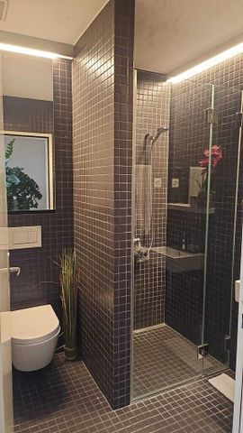 Centrally located house is looking for you! - Photo 5