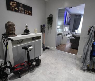 2 bedroom terraced house to rent - Photo 3