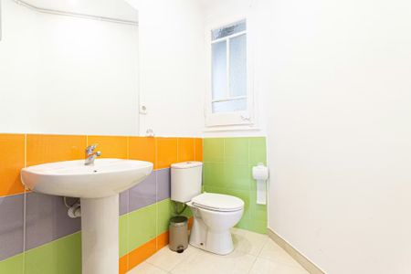 Gran Via de les Corts Catalanes, Barcelona, Catalonia 08015 - Foto 2