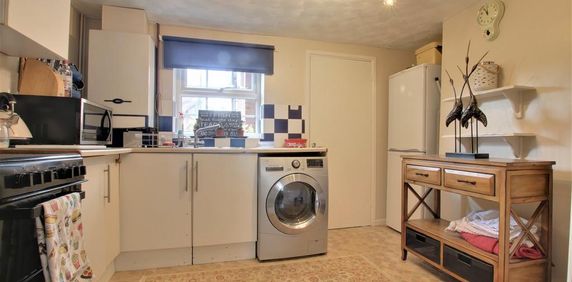 2 bedroom cottage to rent - Photo 2