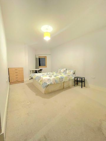 RM1 St. Ives Place | Poplar | London | E14 0HX - Photo 2