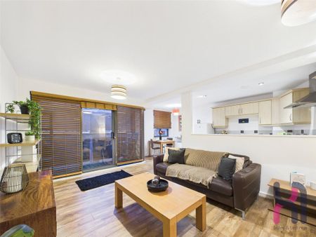 2 bedroom flat to rent - Photo 3