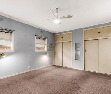 Four Bedroom Family Home - Photo 1