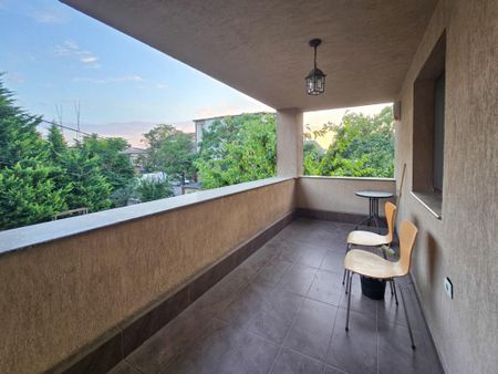 Casa 400mp nemobilata Timpuri Noi - Nerva Traian - Vitan - - Fotografie 3