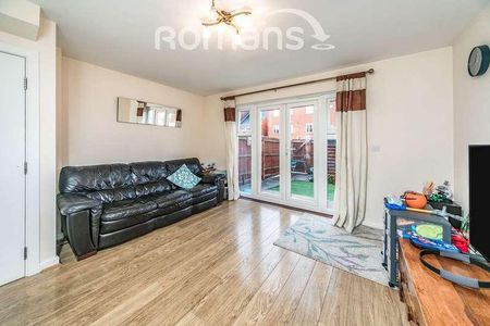 St. Agnes Way, Reading, RG2 - Photo 2