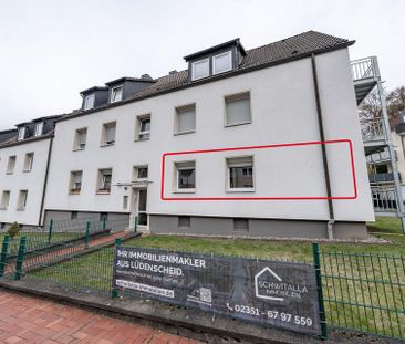 Modernisierte 2,5-Zimmer-EG-Wohnung mit Balkon – Kernsanierung 2021... - Foto 1