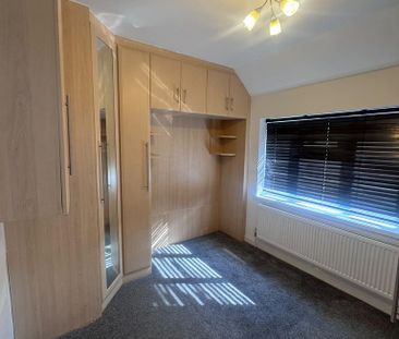 3 bedroom semi-detached house to rent - Photo 2