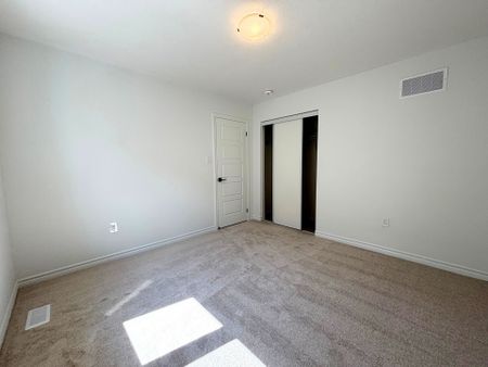 For Lease - 326 Millstone Street, Cambridge, Ontario - Photo 3