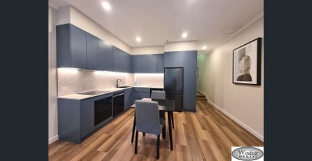 Newly Renovated Fully Furnished Large 1 Bedroom Apartment in Sydney CBD - Photo 2