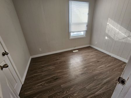 For Lease - 74 Charleston Side Road, Caledon, Ontario - Photo 2