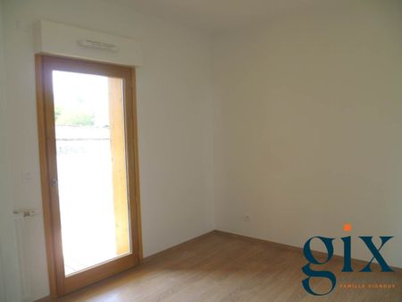 Location Appartement 3 pièces 72m² SEYSSINS 38180 - Photo 2