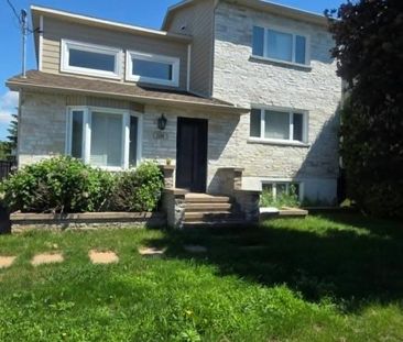 Maison de plain-pied à louer - Brossard (Noms de rues (R)) Maison d... - Photo 3
