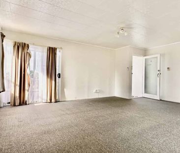 Neat and tidy home - Photo 1