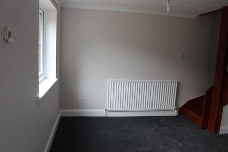 1 bedroom terraced house to rent - Photo 2
