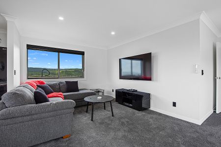 1 Mount Marua Way, Timberlea Wellington 5018 - Photo 4