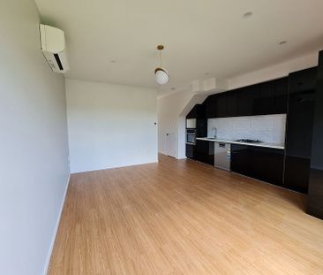 3 Bedroom 2 Bathroom Townhouse - Photo 4