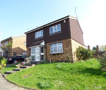 3 bedroom detached house to rent - Photo 3