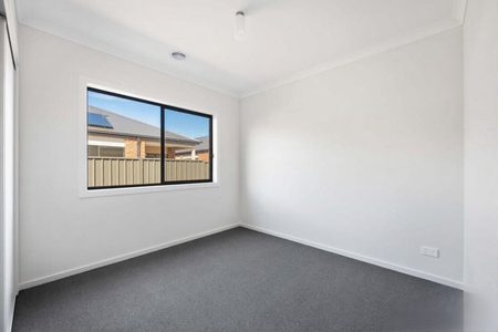 The Perfect Balance of Comfort & Class - Photo 3