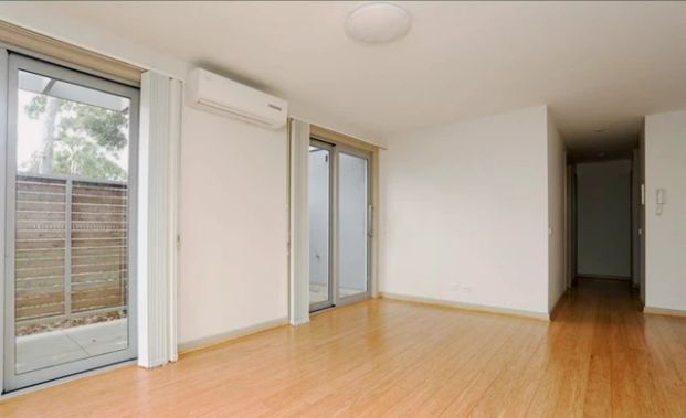 1/57 Kinnoull Grove,Glen Waverley,Victoria 3150, Melbourne - Photo 1