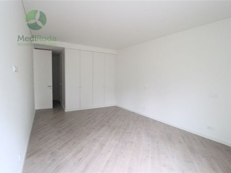 4 room luxury Apartment for rent in Leiria (Centro), Leiria, Distrito de Leiria - Photo 2