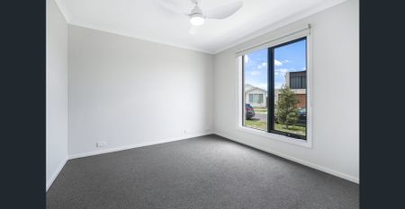 Style Meets Beauty in Charlemont - Photo 4