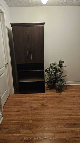 For Lease - 10 Fisico Court, Markham, Ontario - Photo 4