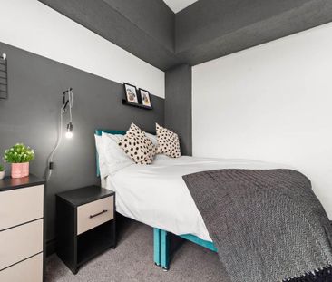 1 bedroom in a house share to rent - Photo 2