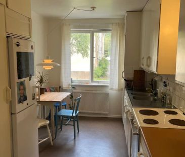 Emågatan, Bagarmossen - Photo 1