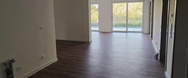 Ihr neues Zuhause im Erstbezug! 2 Exklusive Bäder, große Terrasse, Fußbodenheizung! - Photo 1