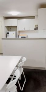 2 bed 2 baths - Photo 4