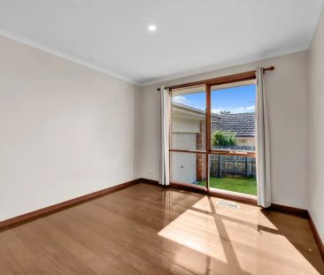 “Perfect Family Living in the Heart of Berwick” - Photo 1
