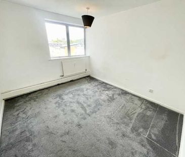 3 bedroom apartment to rent - Photo 5