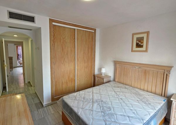 LONG TERM RENTAL IN LA CARIHUELA 3 BEDROOMS, AND PRIVATE PARKNG – tor501ts