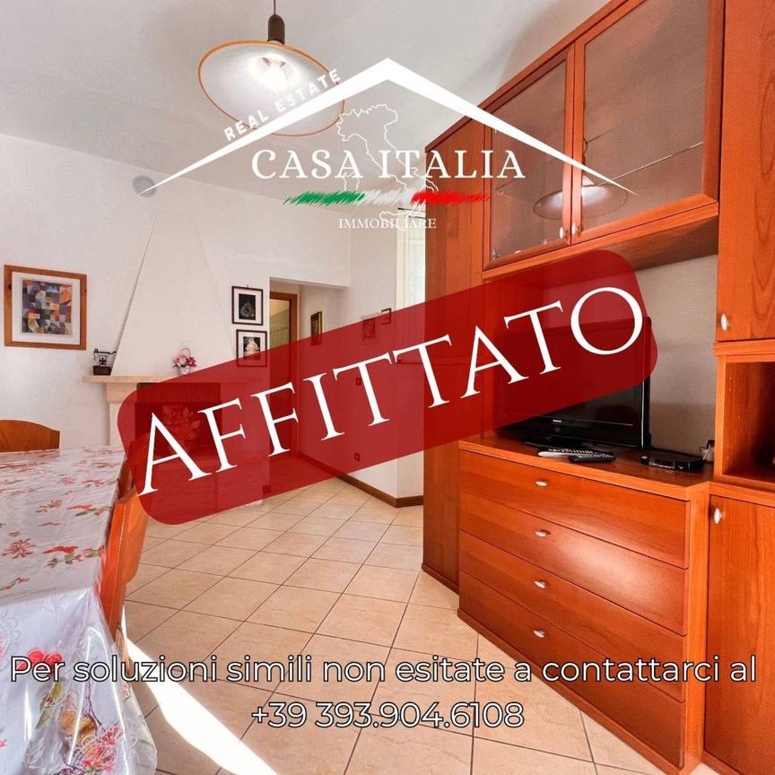 Bilocale via del Laghetto 9, Capodimonte - Photo 1