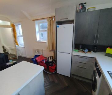 3 bedroom house to rent - Photo 3
